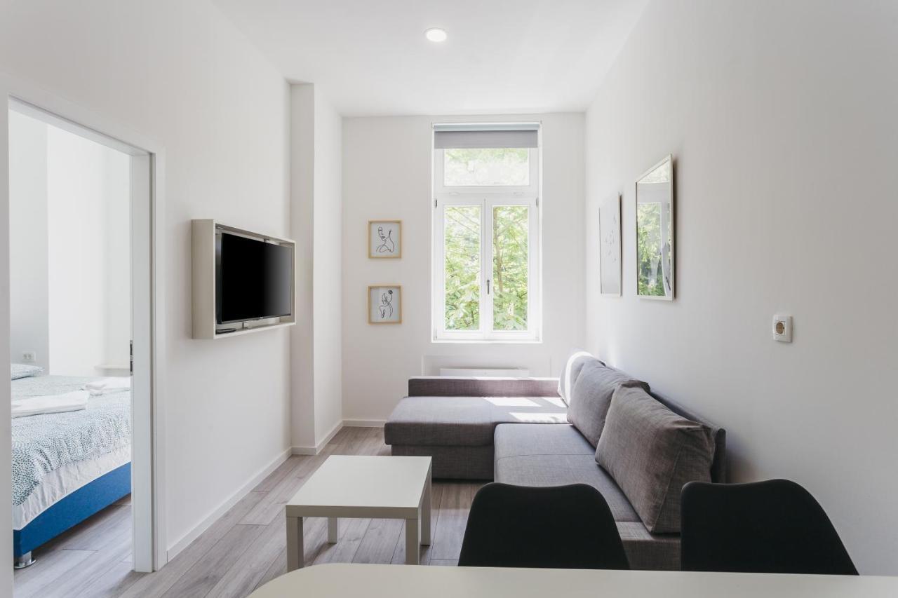 Mika Apartment And Studios Ζάγκρεμπ Εξωτερικό φωτογραφία