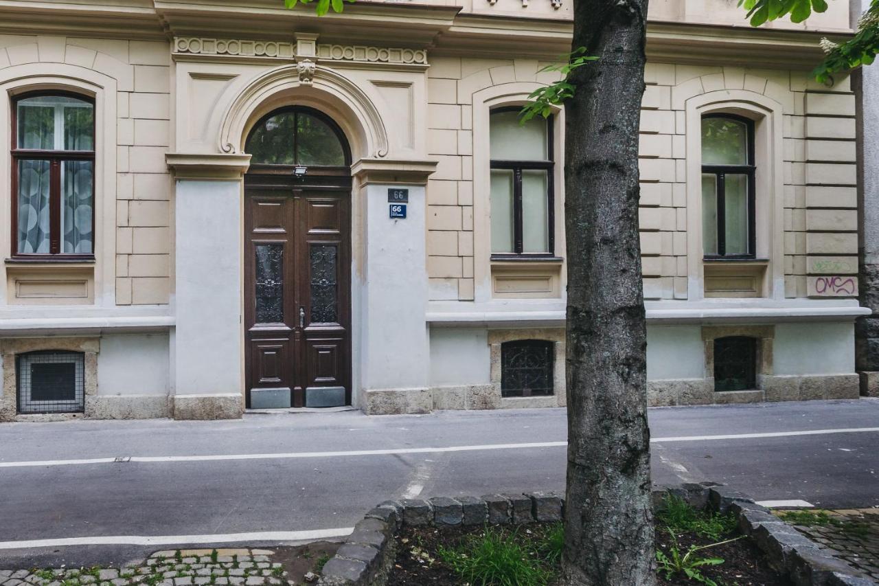 Mika Apartment And Studios Ζάγκρεμπ Εξωτερικό φωτογραφία