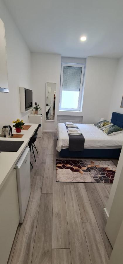 Mika Apartment And Studios Ζάγκρεμπ Εξωτερικό φωτογραφία